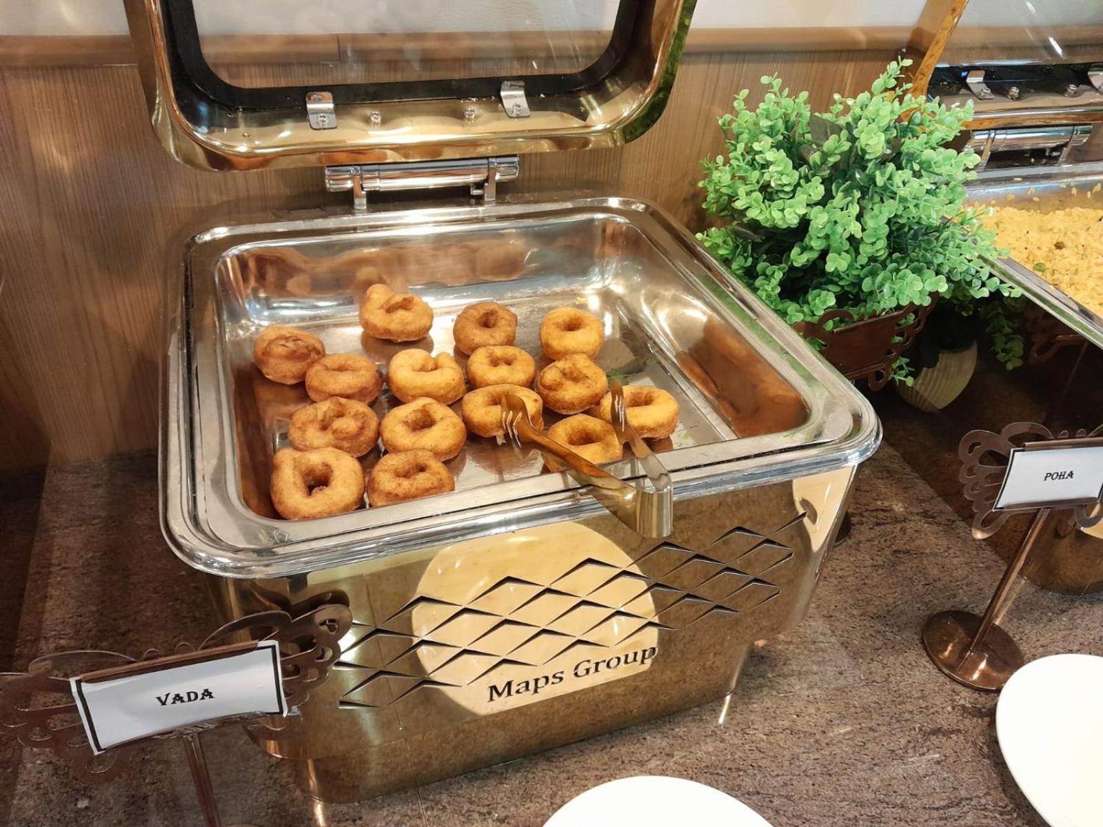 Hotel Sakura Gold 古尔冈 外观 照片