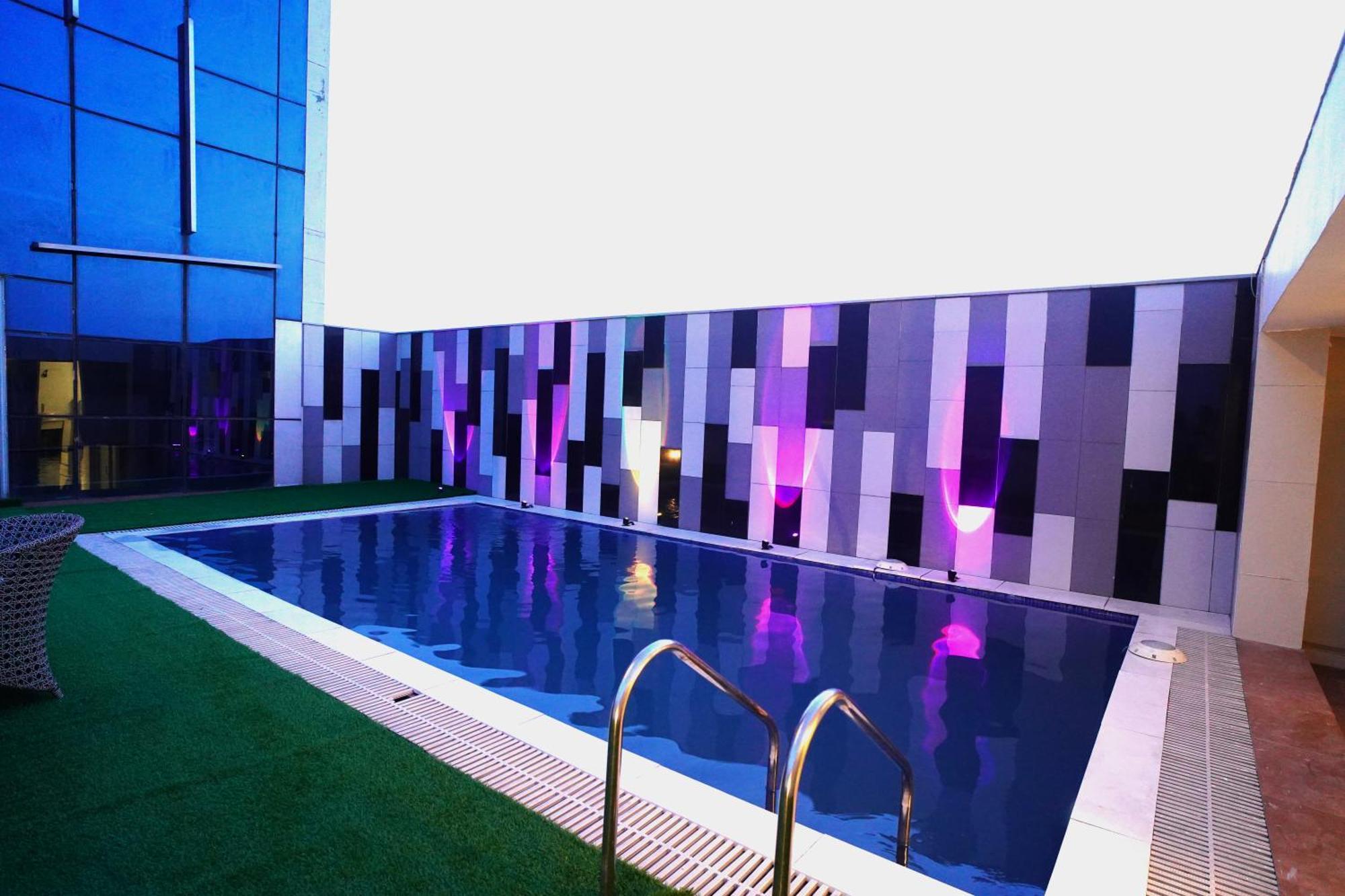 Hotel Sakura Gold 古尔冈 外观 照片