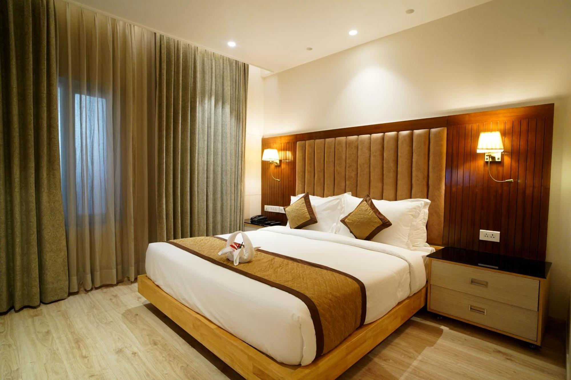 Hotel Sakura Gold 古尔冈 外观 照片