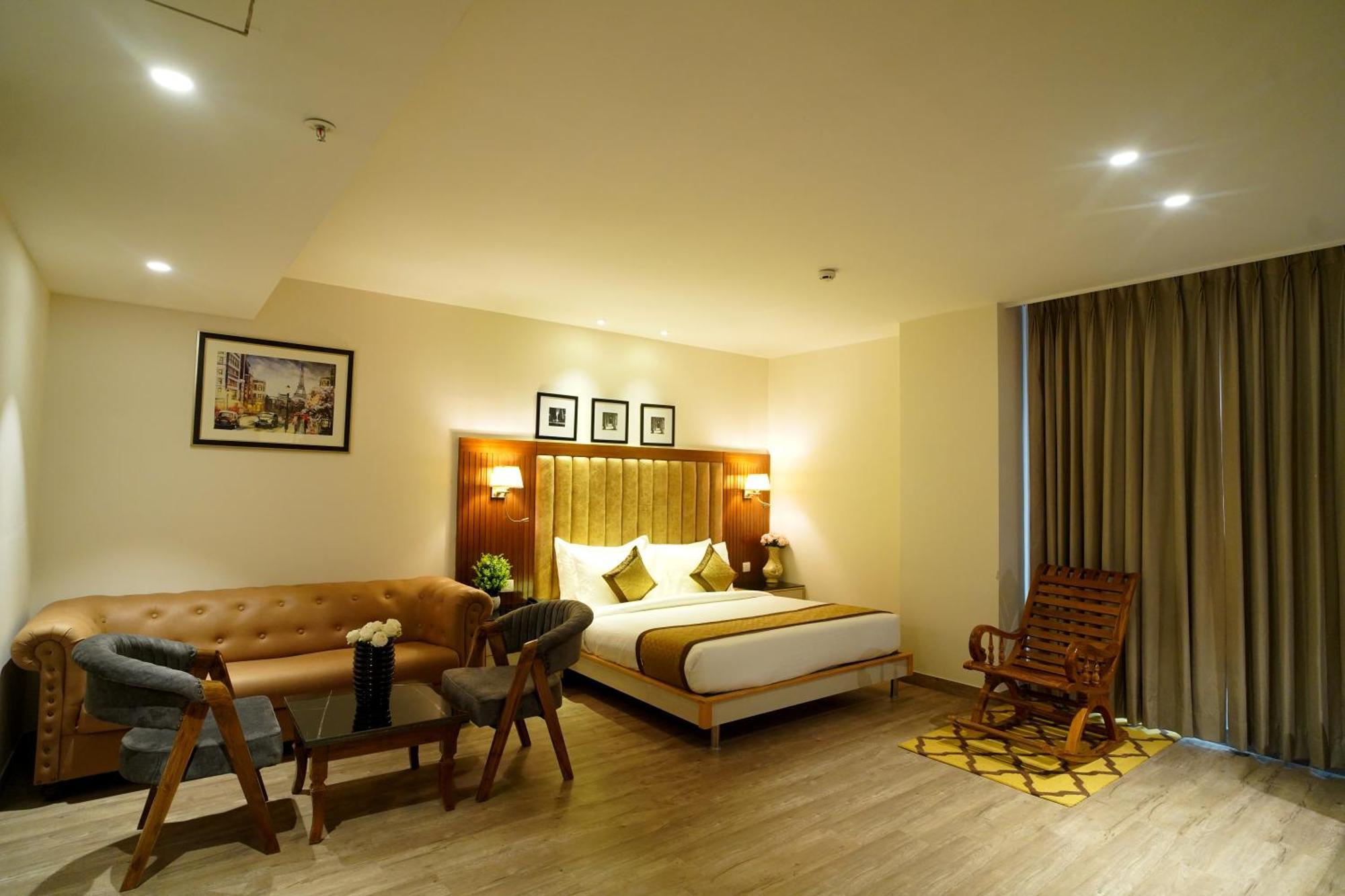 Hotel Sakura Gold 古尔冈 外观 照片