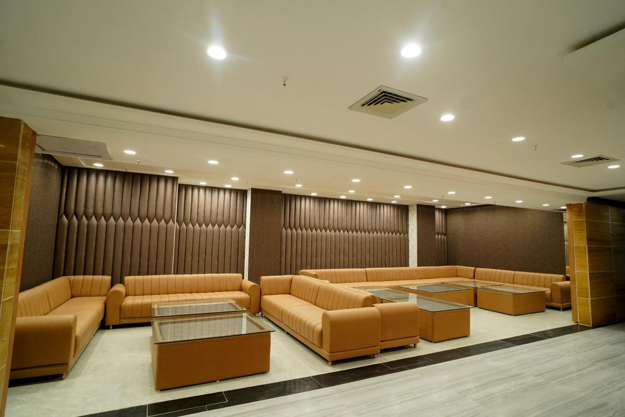 Hotel Sakura Gold 古尔冈 外观 照片