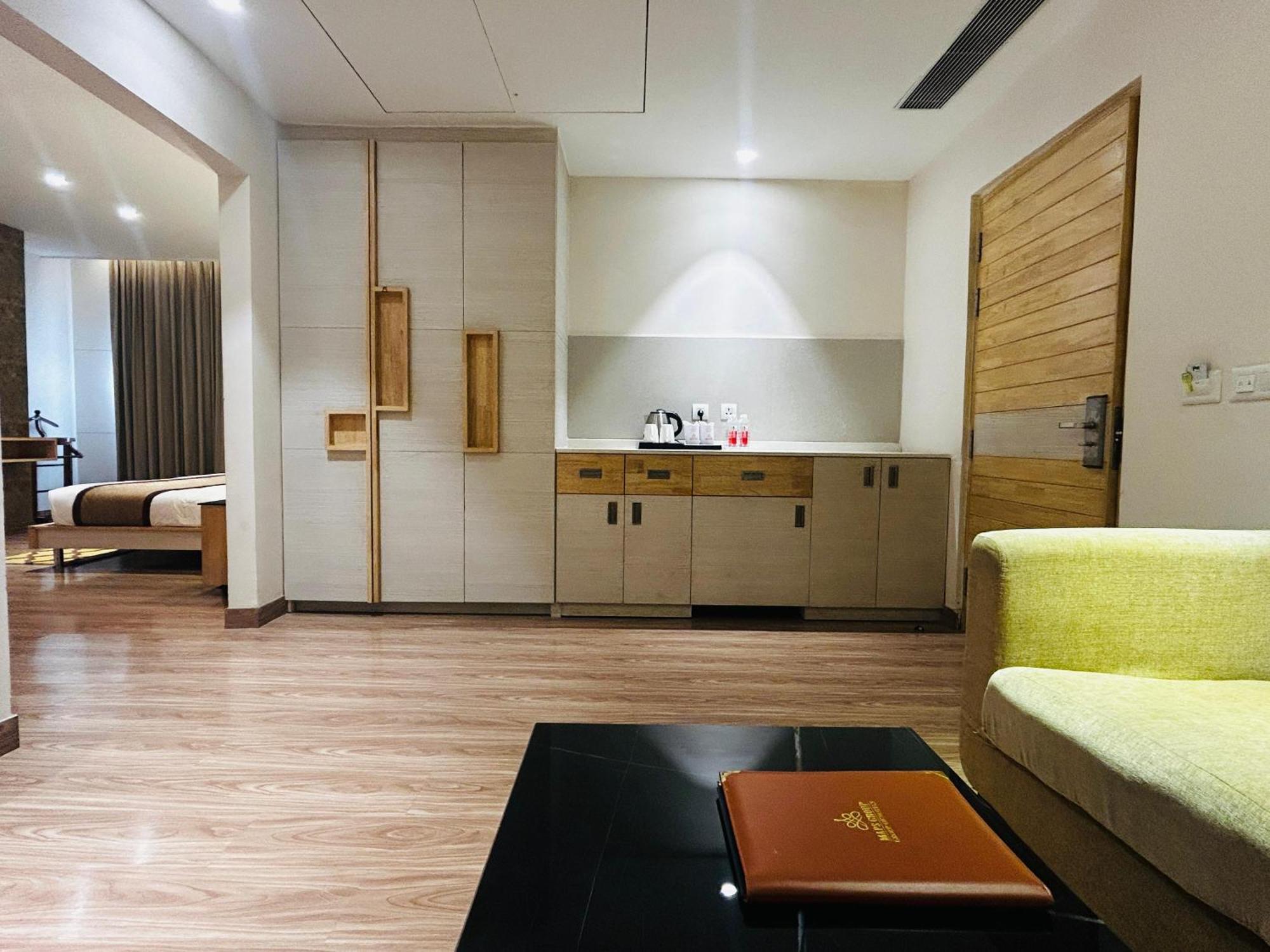 Hotel Sakura Gold 古尔冈 外观 照片