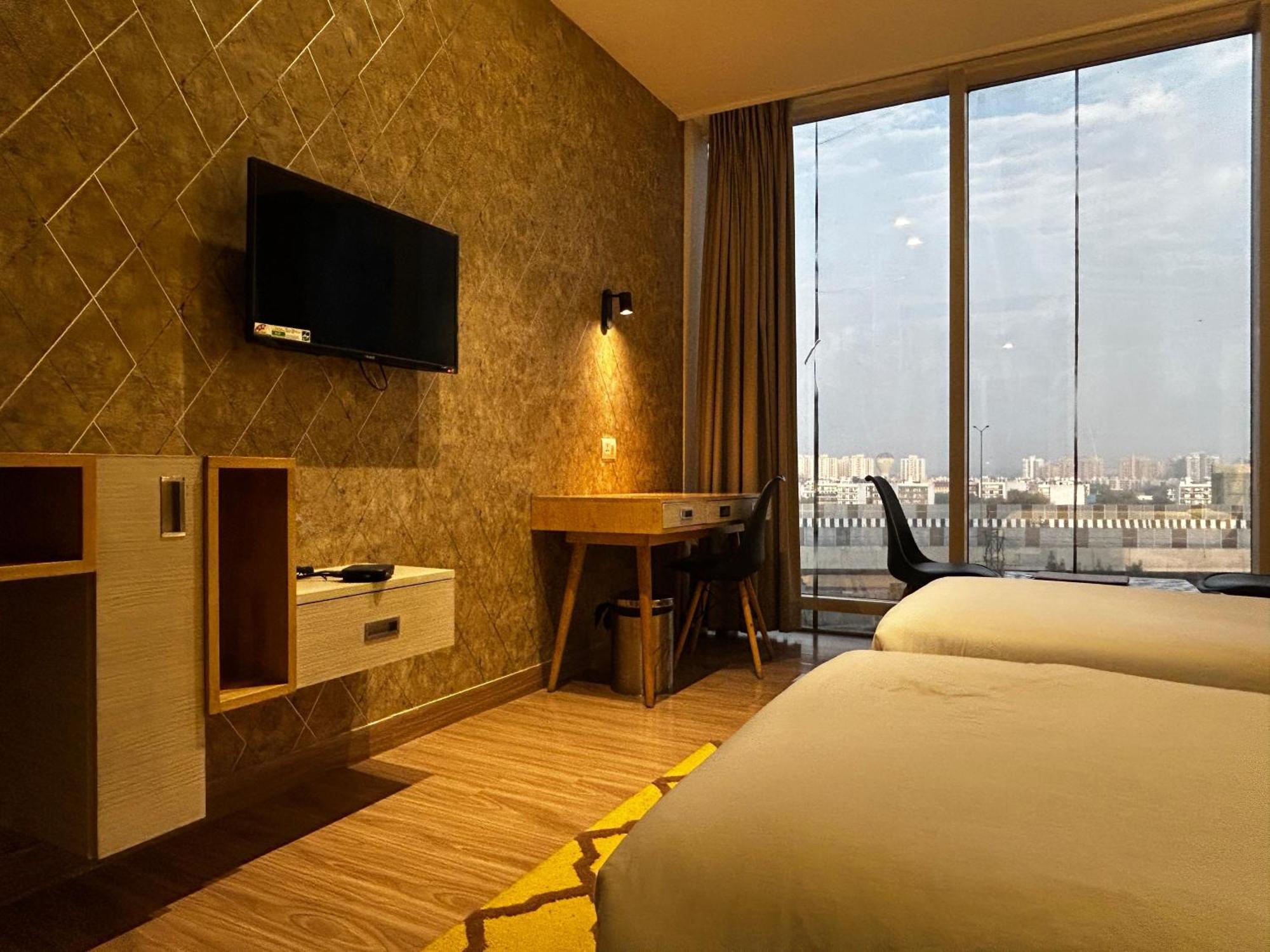 Hotel Sakura Gold 古尔冈 外观 照片